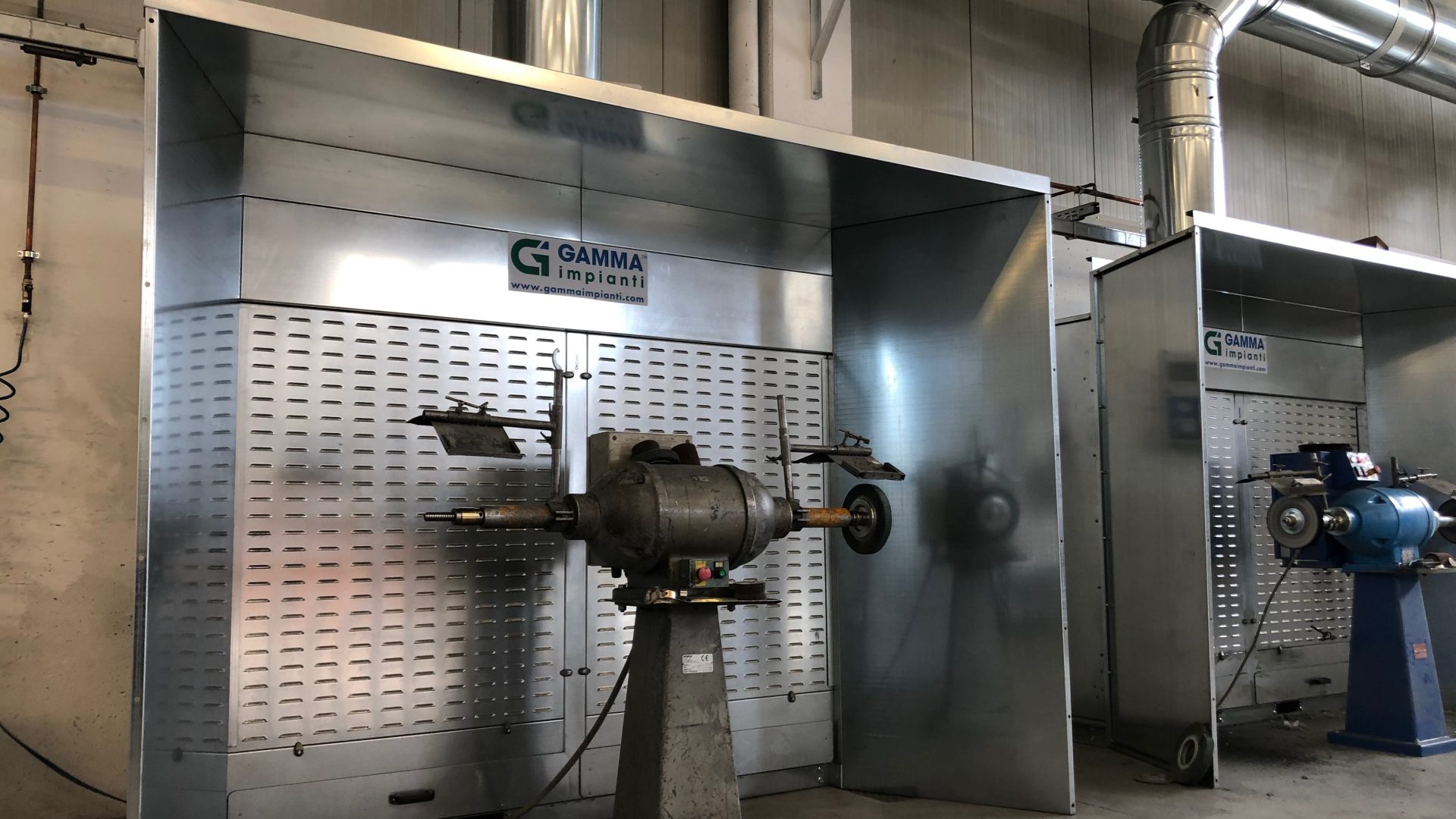 Industrial suction system for fumes and dust: design techniques